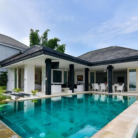 Villa Pondok Wahyu Sedana Уме-Аньяр Экстерьер фото
